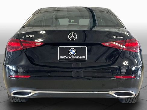Used 2025 Mercedes-Benz C 300 4MATIC Sedan image 4