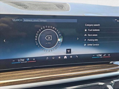 Used 2024 BMW X7 xDrive40i image 16