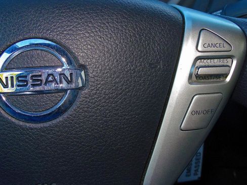 Used 2013 Nissan Sentra SV image 21