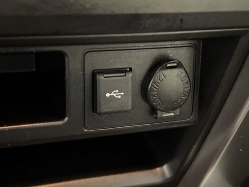 Used 2024 Toyota 4Runner SR5 Premium image 34