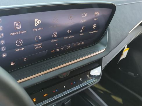 Used 2025 Buick Envision Sport Touring image 13