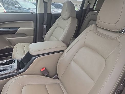 Used 2016 GMC Canyon SLT w/ Driver Alert Package AWD/4WD image 9