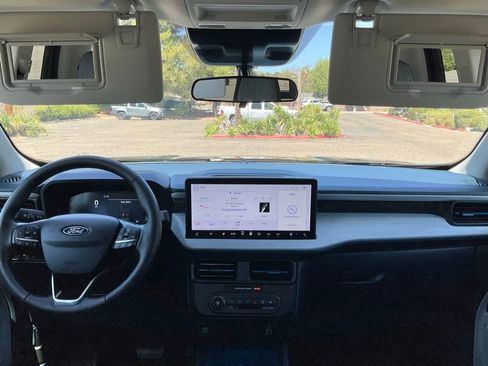 Used 2025 Ford Maverick XLT w/ XLT Luxury Package image 27