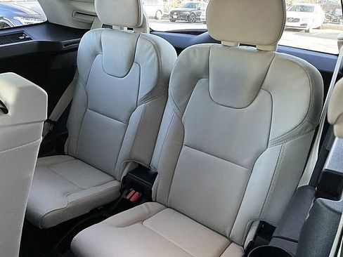 New 2026 Volvo XC90 B6 Ultra image 13