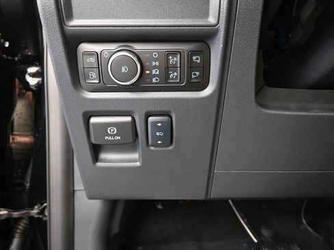 New 2025 Ford F150 Lariat w/ Equipment Group 502A High image 29