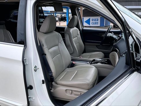 Certified 2019 Honda Pilot Elite image 9