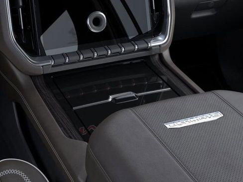 New 2026 GMC Yukon XL Denali Ultimate w/ LPO, Floor Liner Package image 23