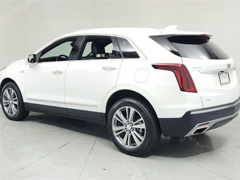 Certified 2025 Cadillac XT5 Premium Luxury w/ LPO, Floor Liner Package image 3