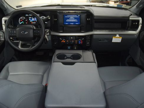 Used 2024 Ford F550 2WD Crew Cab Super Duty image 20