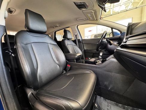 Used 2025 Kia Sportage EX AWD/4WD image 48