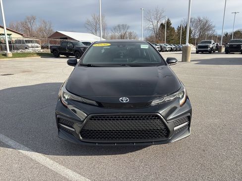 Used 2020 Toyota Corolla SE image 2