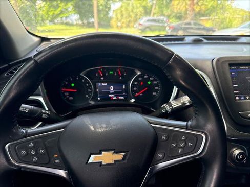 Used 2020 Chevrolet Equinox LT w/ Driver Convenience Package FWD image 26