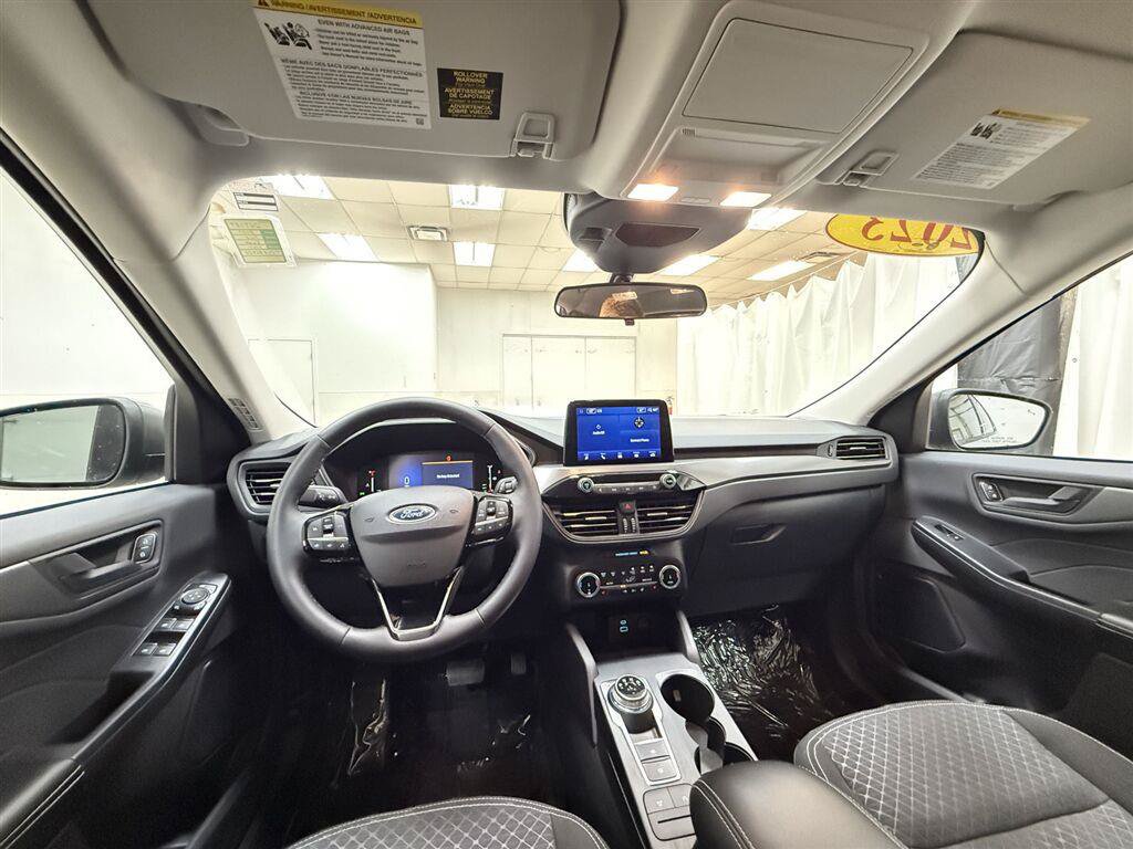 Used 2023 Ford Escape Active AWD/4WD image 19