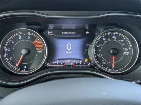 Used 2020 Jeep Cherokee Limited AWD/4WD image 11