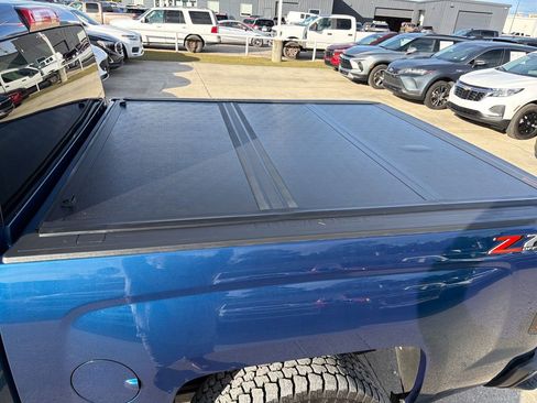 Used 2018 Chevrolet Silverado 1500 LT w/ All Star Edition image 30