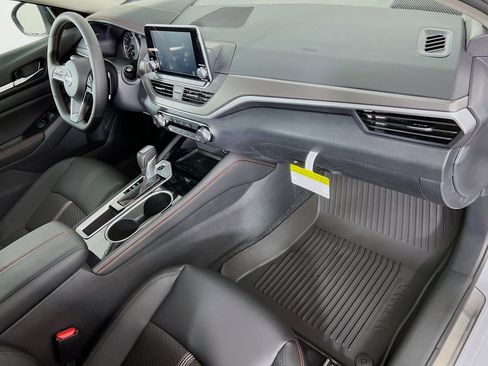 New 2025 Nissan Altima 2.5 SR image 21