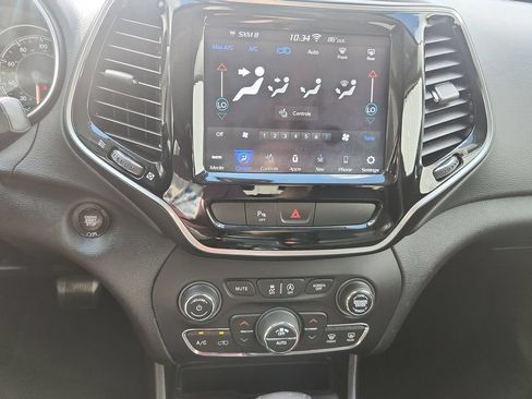Used 2020 Jeep Cherokee Limited AWD/4WD image 23
