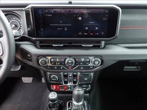 New 2026 Jeep Wrangler Unlimited Rubicon AWD/4WD image 15