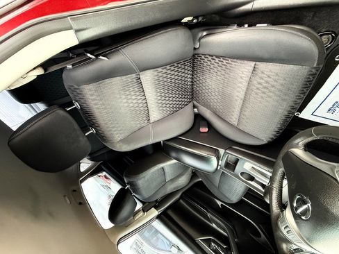 Used 2017 Nissan Altima 2.5 SV image 18