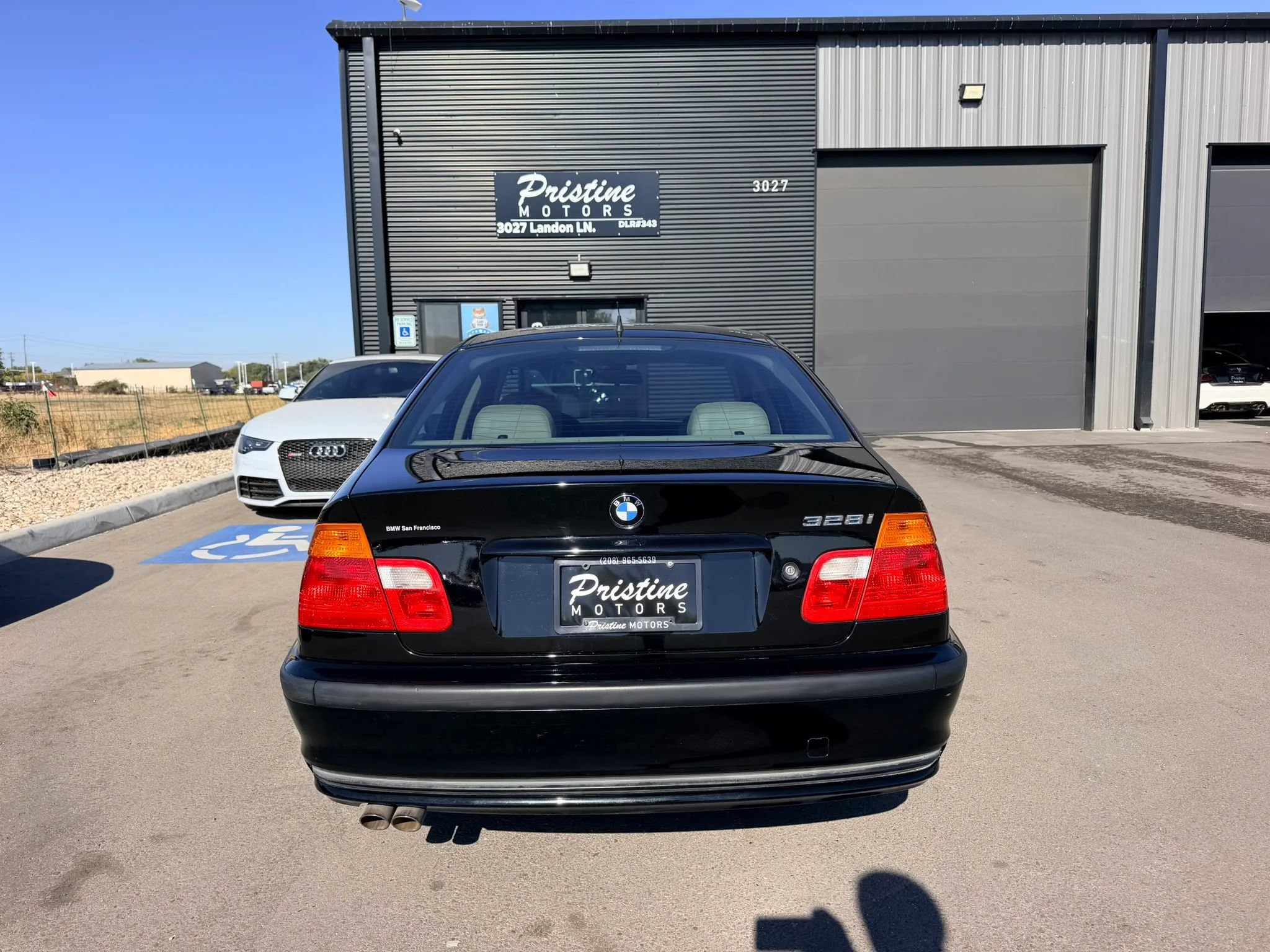 Used 2000 BMW 328i Sedan RWD image 5