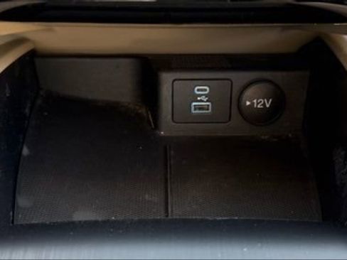 Used 2022 Ford Escape SE image 13