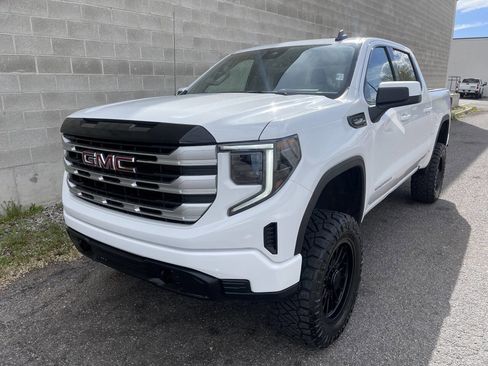Used 2024 GMC Sierra 1500 SLE w/ X31 Off-Road Package AWD/4WD image 21