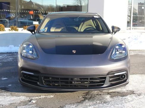 Used 2018 Porsche Panamera 4S image 8