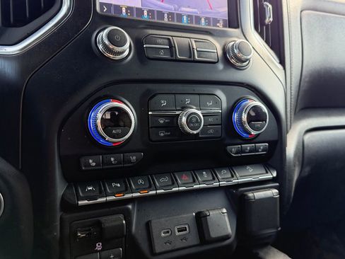 Used 2019 GMC Sierra 1500 AT4 w/ AT4 Premium Package image 26