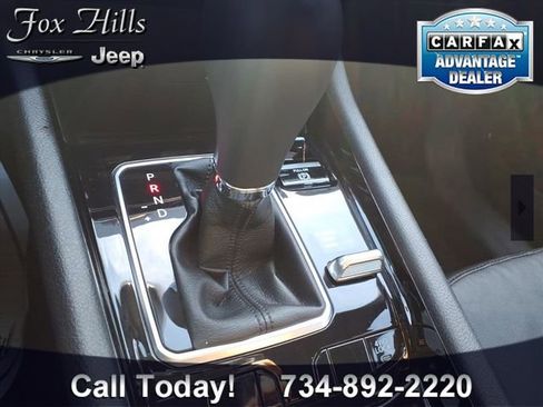 Used 2023 Jeep Compass Limited image 23