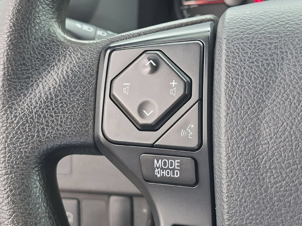 Used 2020 Toyota Tacoma SR AWD/4WD image 18