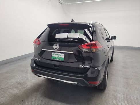 Used 2018 Nissan Rogue SV AWD/4WD image 7