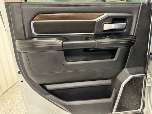 Used 2024 RAM 2500 Laramie image 16