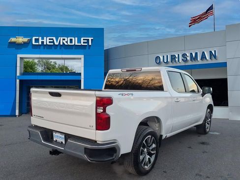 Used 2022 Chevrolet Silverado 1500 LT AWD/4WD image 3