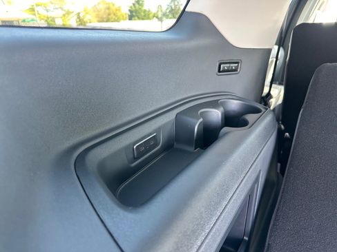 New 2025 Ford Expedition Active image 41