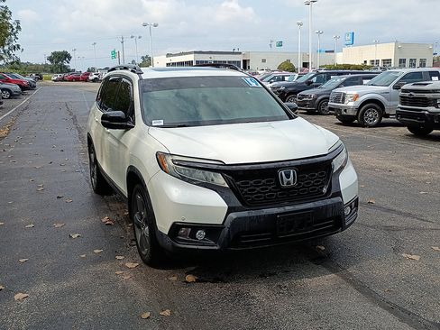 Used 2019 Honda Passport Touring image 1