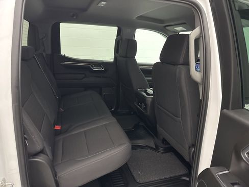 Used 2024 Chevrolet Silverado 1500 RST w/ Z71 Off-Road Package image 44