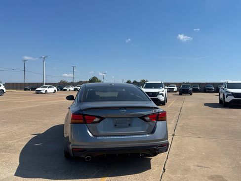 Certified 2023 Nissan Altima 2.5 SR w/ SR Premium Package FWD image 21