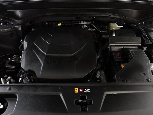 Used 2025 Kia Telluride LX image 23