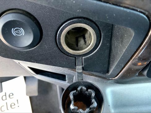 Used 2015 Ford F250 Platinum image 32