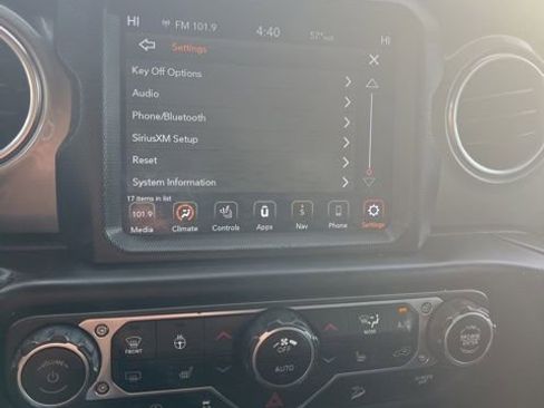 Used 2019 Jeep Wrangler Unlimited Sahara AWD/4WD image 50