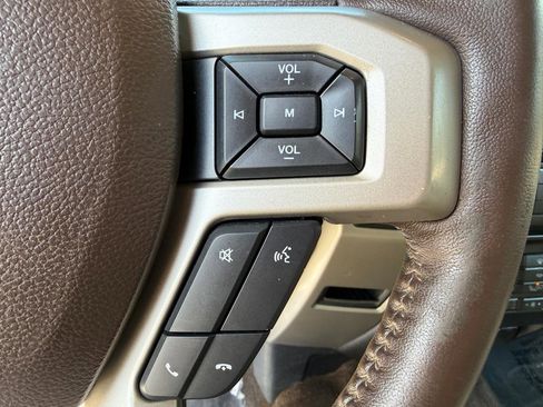 Used 2018 Ford F150 Lariat image 17