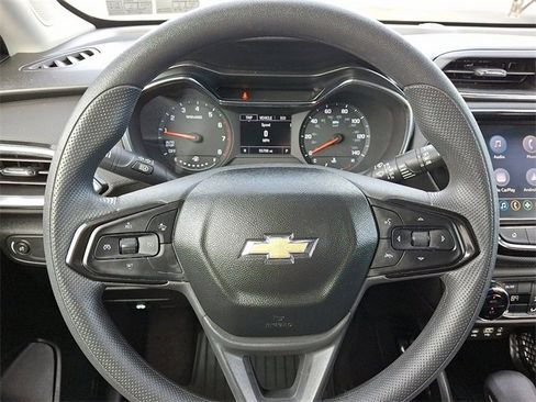 Used 2022 Chevrolet TrailBlazer LT w/ Convenience Package image 19