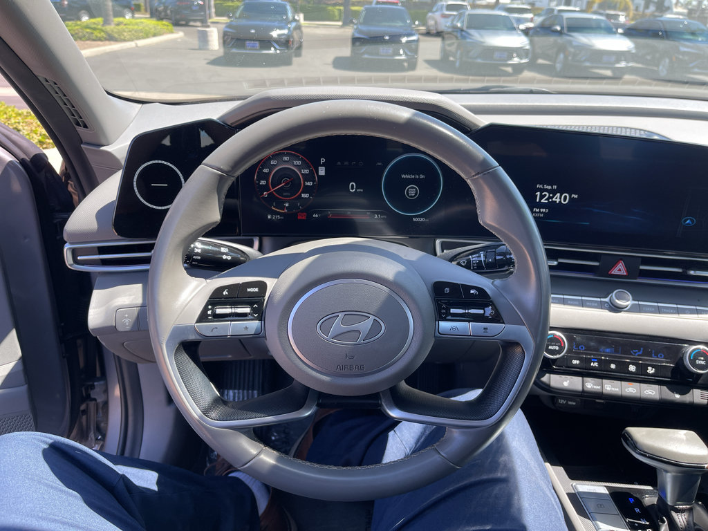 Used 2025 Hyundai Elantra SEL FWD image 9