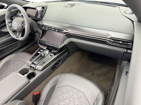 New 2026 Aston Martin Vanquish Convertible RWD image 25