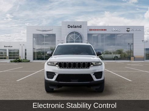 New 2026 Jeep Grand Cherokee Laredo X RWD image 7