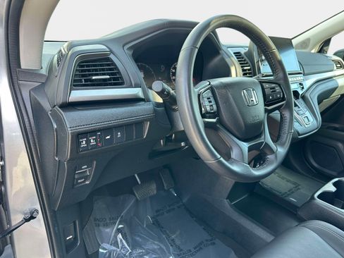 Used 2025 Honda Odyssey EX-L image 17