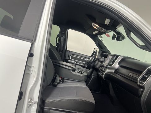 Used 2024 RAM 2500 Big Horn w/ Bed Utility Group image 31