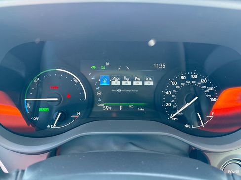 Certified 2026 Toyota Sienna XLE image 10