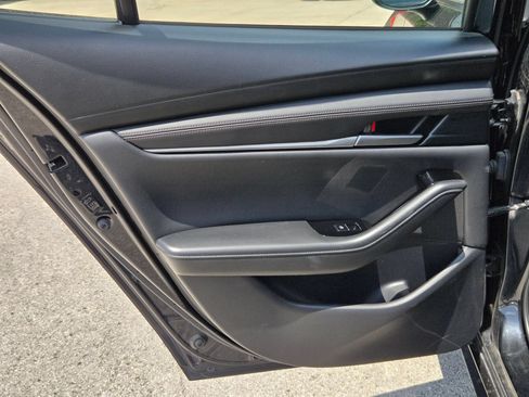 Used 2025 MAZDA MAZDA3 s FWD image 15
