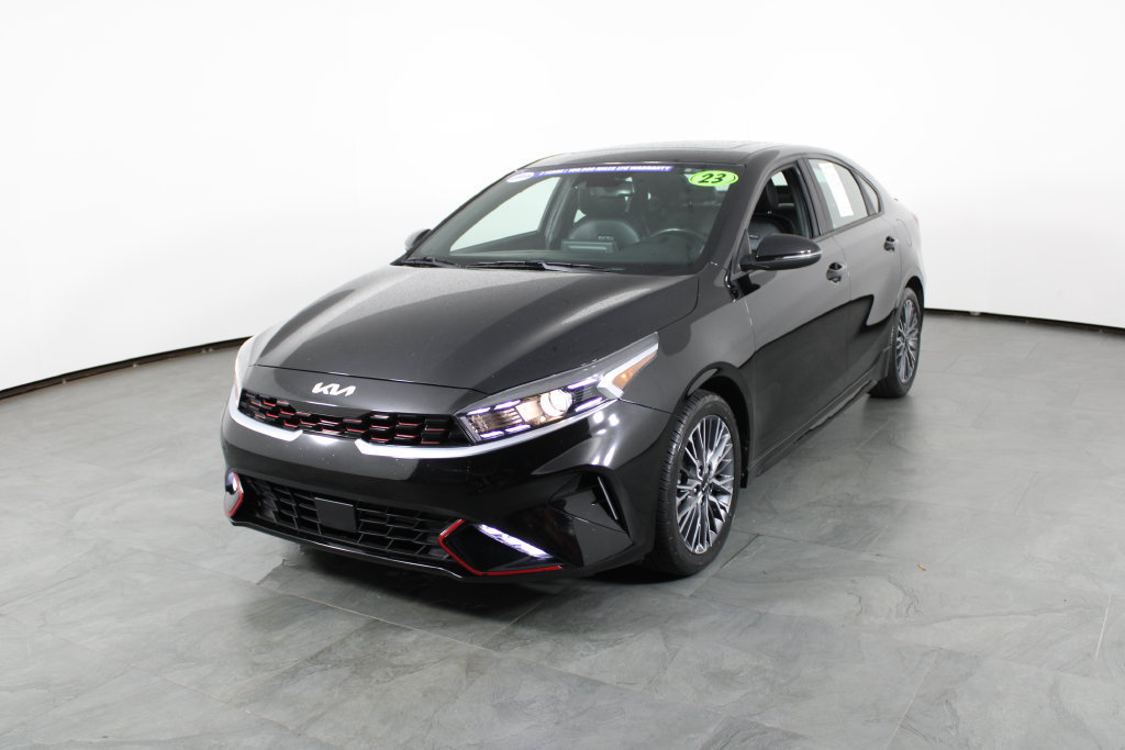 Used 2023 Kia Forte GT-Line w/ GT-Line Premium Package FWD image 2
